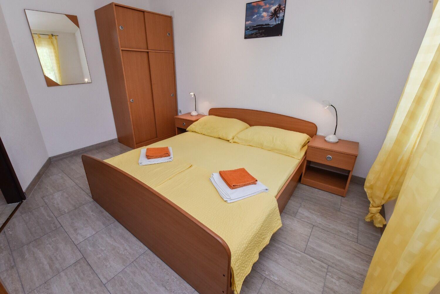 Apartments Mark - 200 M From Sea Новаля Екстериор снимка