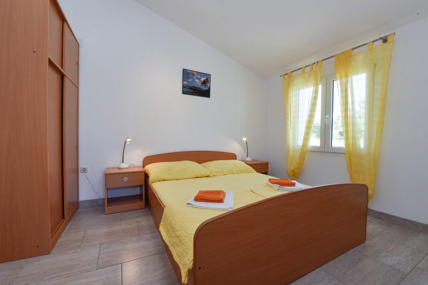 Apartments Mark - 200 M From Sea Новаля Екстериор снимка
