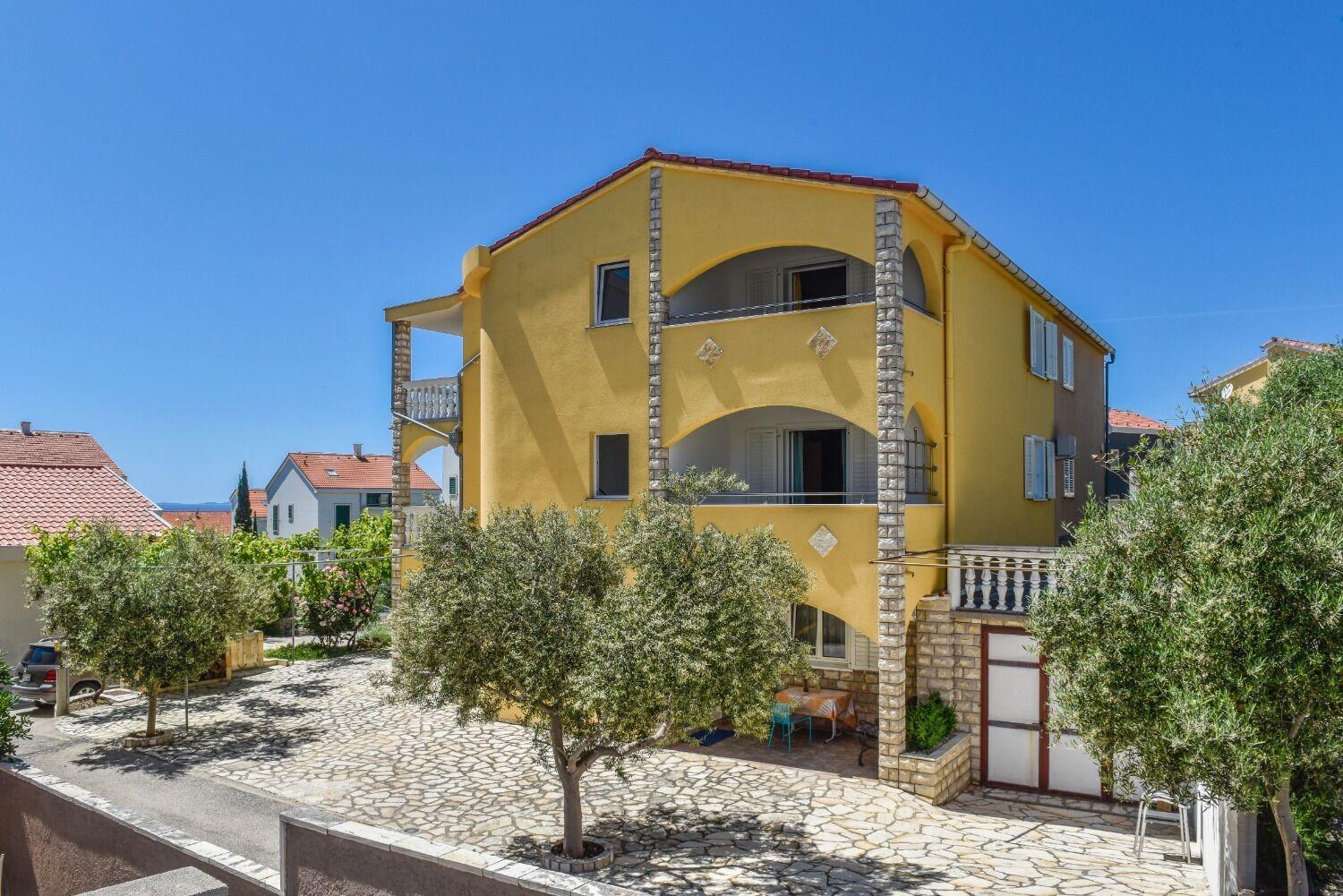 Apartments Mark - 200 M From Sea Новаля Екстериор снимка